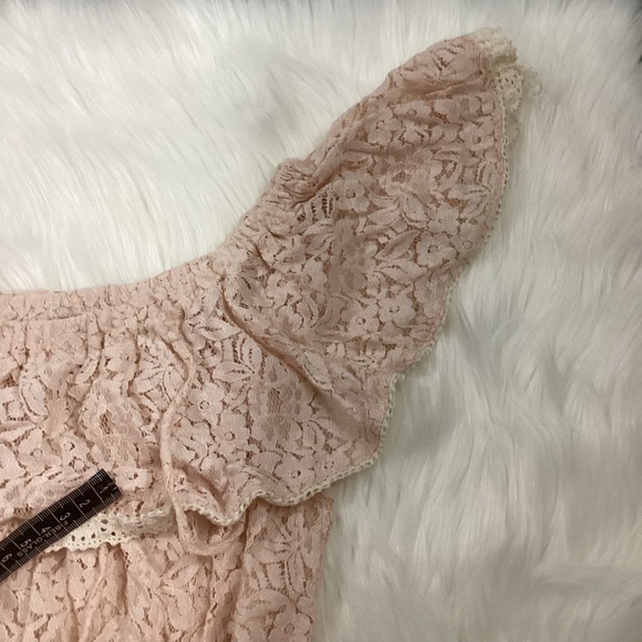 Pixie Dust Clothing floral lace summer top Woman’s size small peach and … - Picture 10 of 15